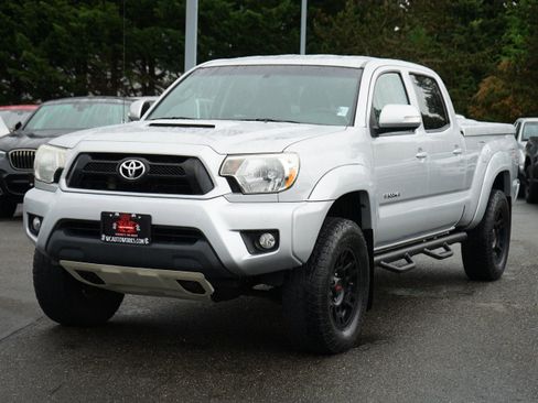Used 2013 Toyota Tacoma 4x4 Double Cab w/ TRD Sport Pkg image 1