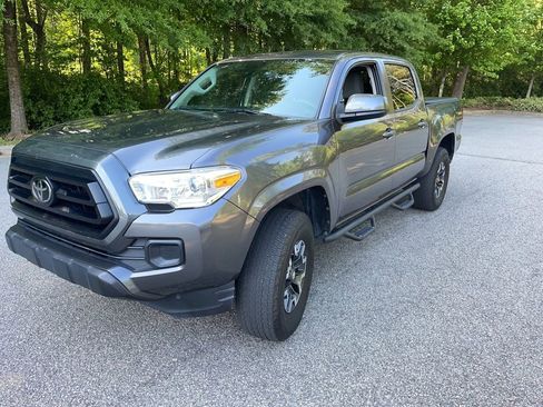 Used 2022 Toyota Tacoma SR w/ SR Convenience Package RWD image 3