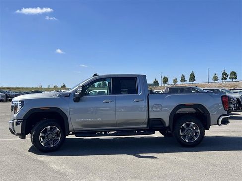 New 2026 GMC Sierra 2500 SLE w/ SLE Value Package; image 6