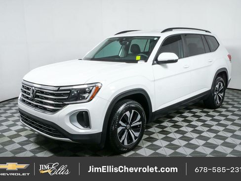 Used 2024 Volkswagen Atlas SE FWD image 24
