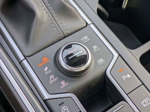 New 2026 Kia Sorento X-Line EX image 24