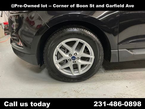 Used 2022 Ford Edge SEL w/ Convenience Package image 11