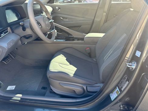 New 2026 Hyundai Elantra SEL Sport image 9