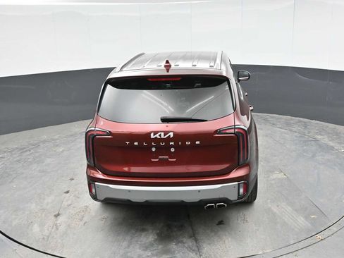 Used 2023 Kia Telluride EX w/ EX Captain's Chair Package FWD image 38