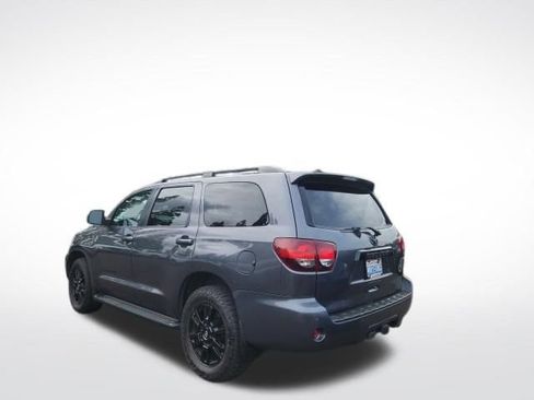 Used 2022 Toyota Sequoia TRD Sport AWD/4WD image 3
