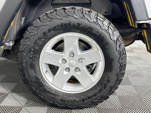 Used 2018 Jeep Wrangler Sport w/ Quick Order Package 24S image 30