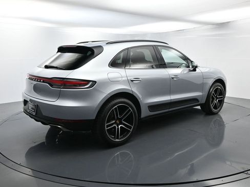 Certified 2021 Porsche Macan image 15