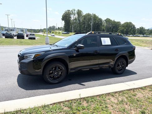 Certified 2025 Subaru Outback Wilderness AWD/4WD image 4