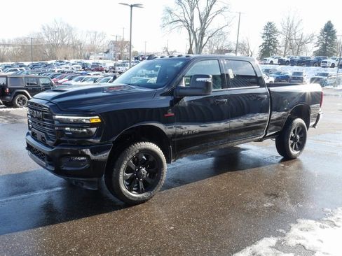Used 2025 RAM 2500 Laramie w/ Night Edition image 10