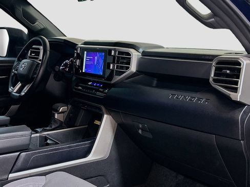 Used 2025 Toyota Tundra SR5 AWD/4WD image 25