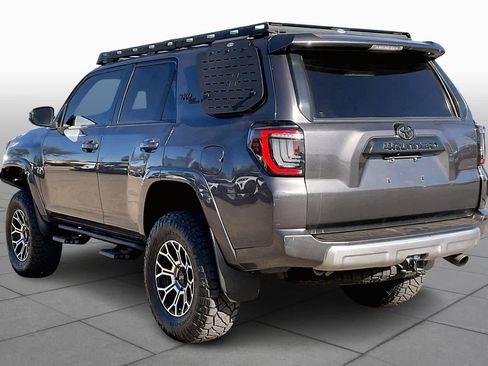 Used 2018 Toyota 4Runner TRD Off-Road image 10