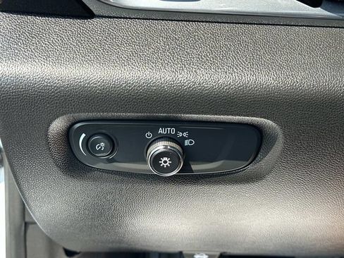 Certified 2023 Chevrolet Traverse RS w/ LPO, Floor Liner Package AWD/4WD image 17