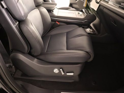 New 2025 Lincoln Navigator Reserve w/ Jet Appearance Package AWD/4WD image 14