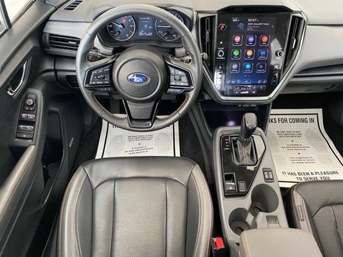 Used 2024 Subaru Crosstrek 2.5i Limited AWD/4WD image 2