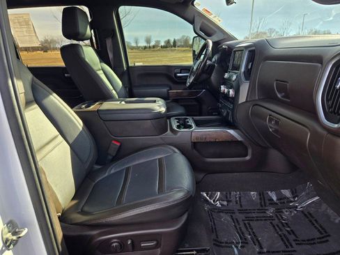 Used 2021 GMC Sierra 3500 Denali w/ Technology Package image 7