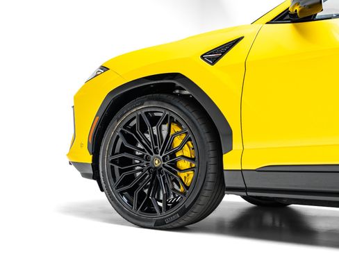 Used 2025 Lamborghini Urus SE AWD/4WD image 20