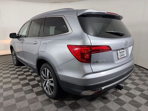 Used 2017 Honda Pilot Touring image 3