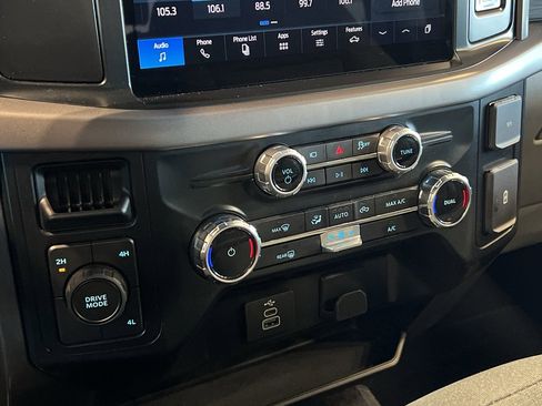 Used 2025 Ford F150 XLT w/ Equipment Group 301A Standard image 22