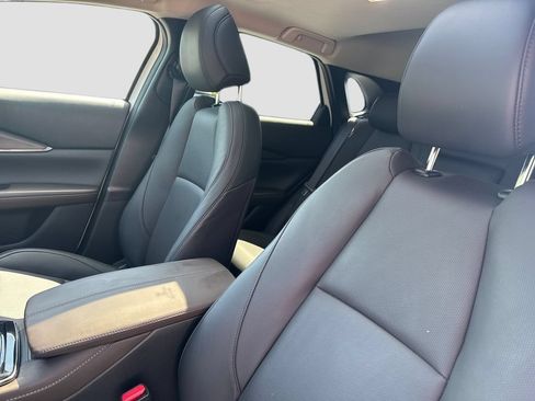 Used 2023 MAZDA CX-30 AWD 2.5 S w/ Premium Package image 9