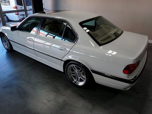 Used 1999 BMW 740iL image 55