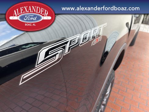Used 2021 Ford Ranger XLT w/ Equipment Group 301A Mid AWD/4WD image 9