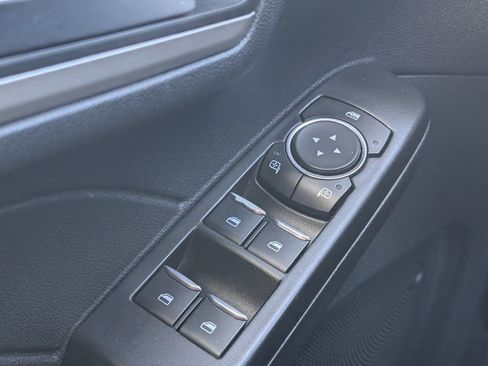 Used 2021 Ford Escape SEL image 12