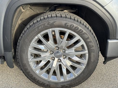 Used 2019 GMC Sierra 1500 Denali w/ Denali Ultimate Package image 9