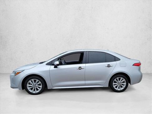Used 2023 Toyota Corolla LE FWD image 7