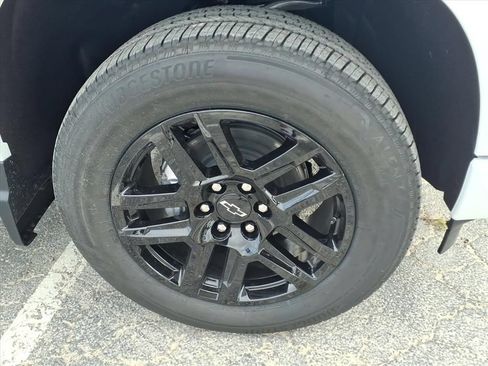 New 2026 Chevrolet Silverado 1500 Custom RWD image 11