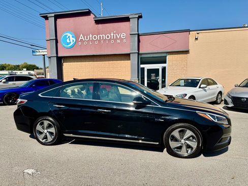 Used 2016 Hyundai Sonata Limited w/ Option Group 02 image 6