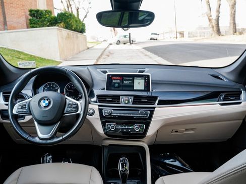 Used 2022 BMW X1 xDrive28i w/ Convenience Package image 11