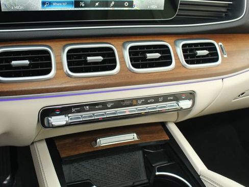 Used 2023 Mercedes-Benz GLE 350 4MATIC w/ AMG Line Exterior image 17