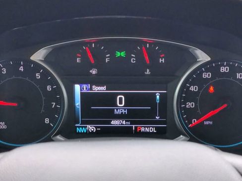 Used 2018 Chevrolet Equinox Premier image 25