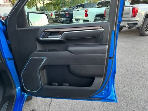 Certified 2025 Chevrolet Silverado 1500 LT image 29