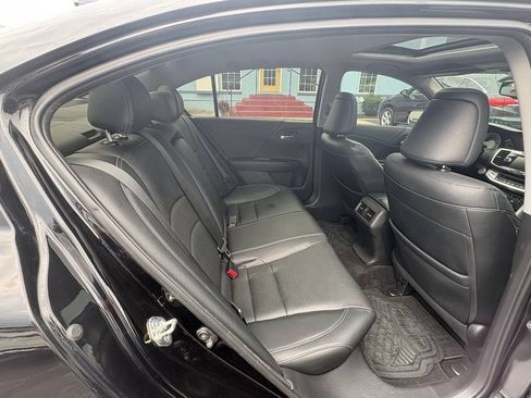 Used 2015 Honda Accord EX-L image 18