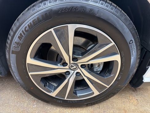 Used 2025 Lexus RX 350 Premium image 33