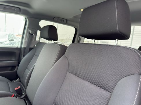 Used 2018 Chevrolet Silverado 1500 LT w/ All Star Edition image 27