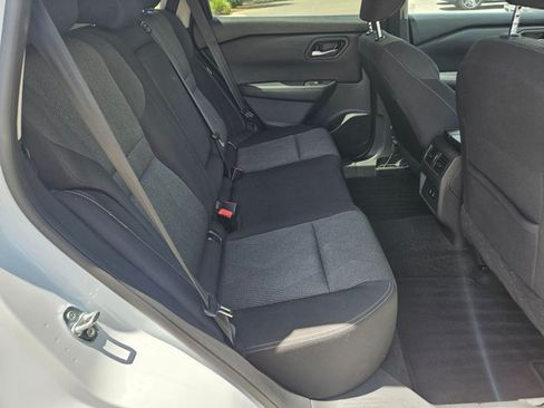 Used 2024 Nissan Rogue SV FWD image 19