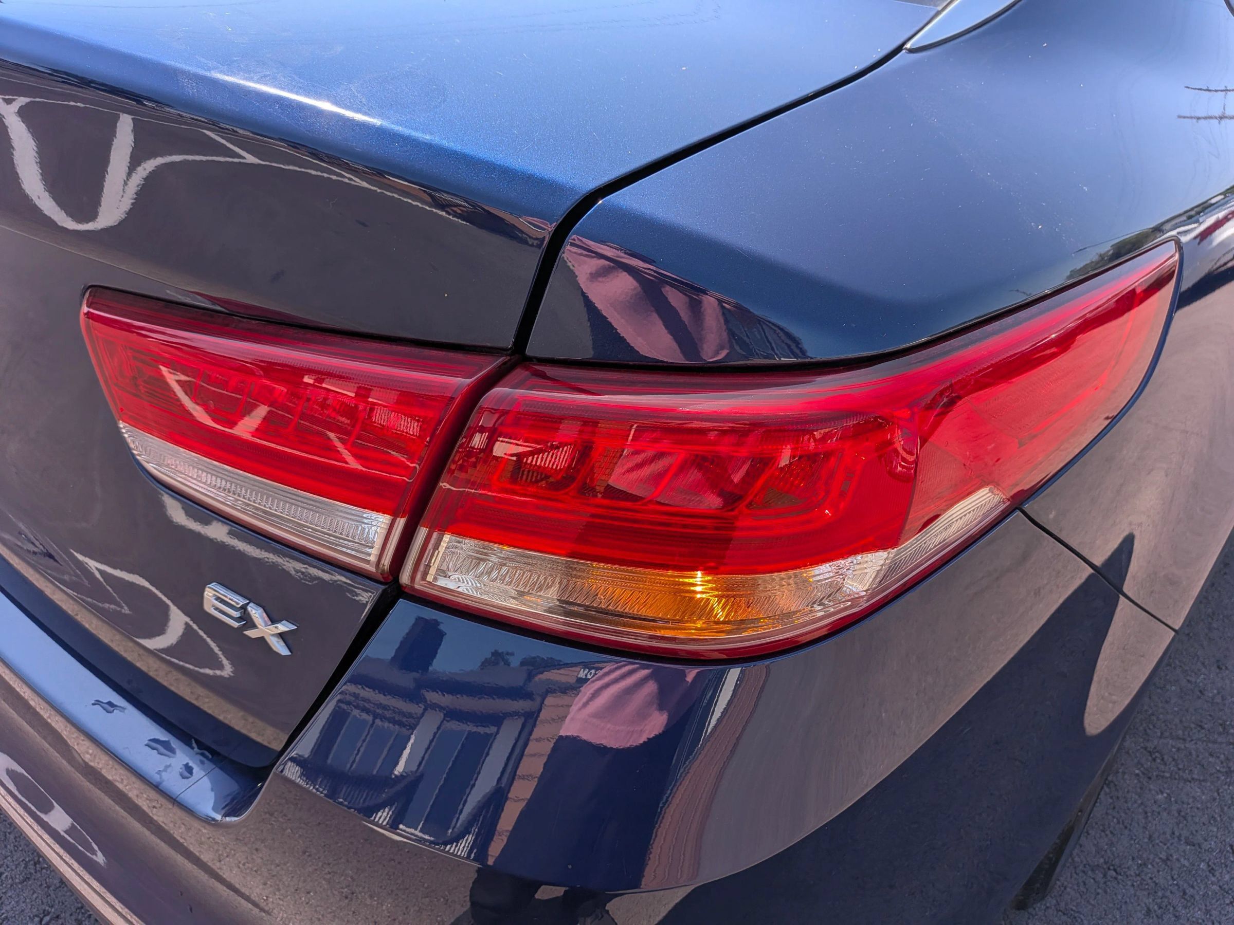 Used 2016 Kia Optima EX w/ Premium Package FWD image 16