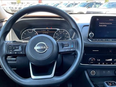 Certified 2023 Nissan Rogue SV FWD image 12