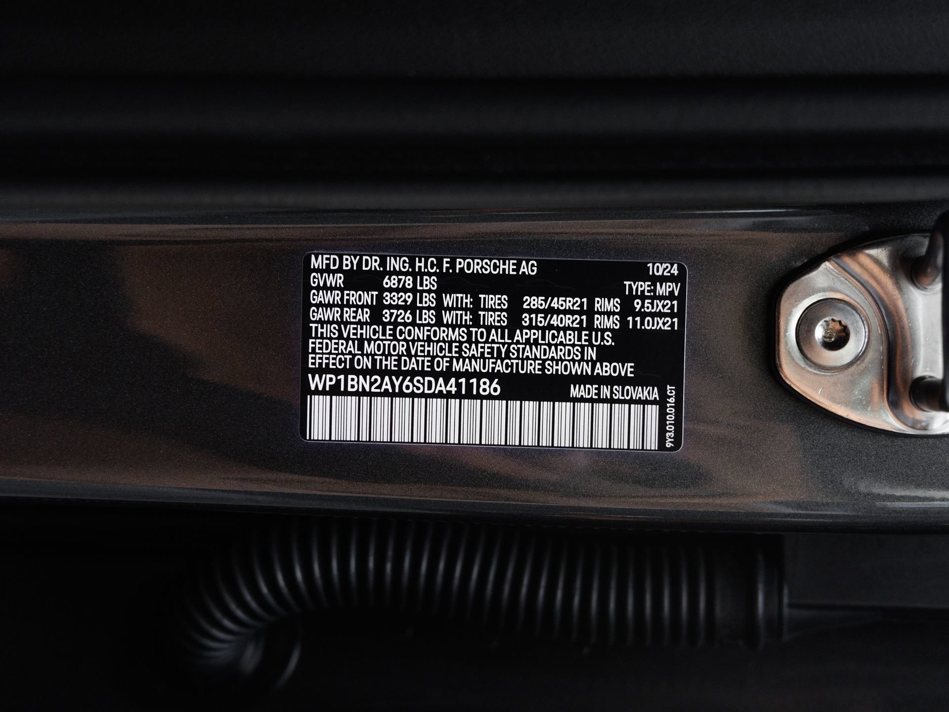 Certified 2025 Porsche Cayenne S AWD/4WD image 43