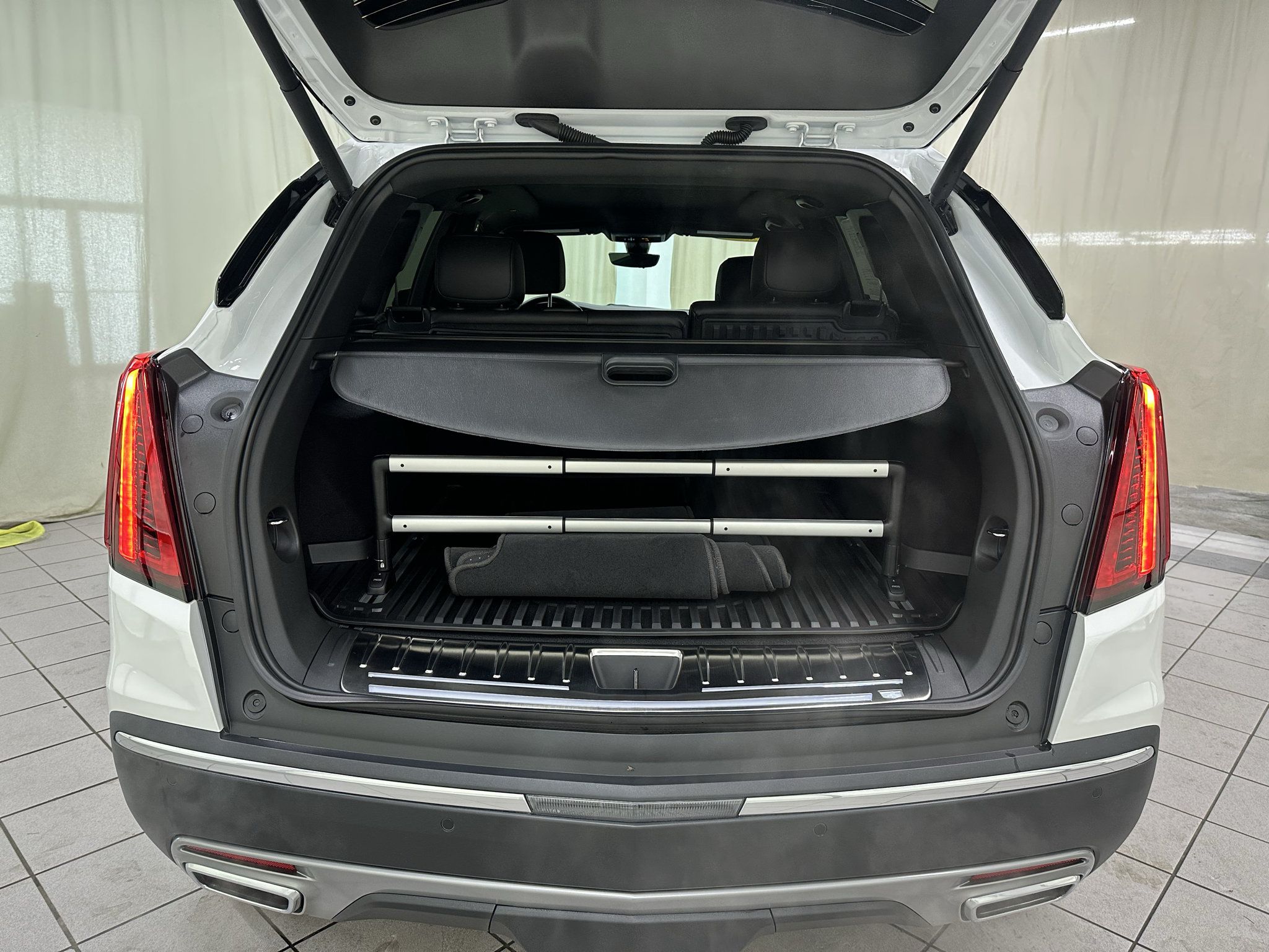 Used 2026 Cadillac XT5 Premium Luxury w/ Driver Assist Package AWD/4WD image 8