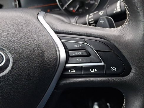 Used 2019 INFINITI QX50 Luxe w/ Navigation Package image 23