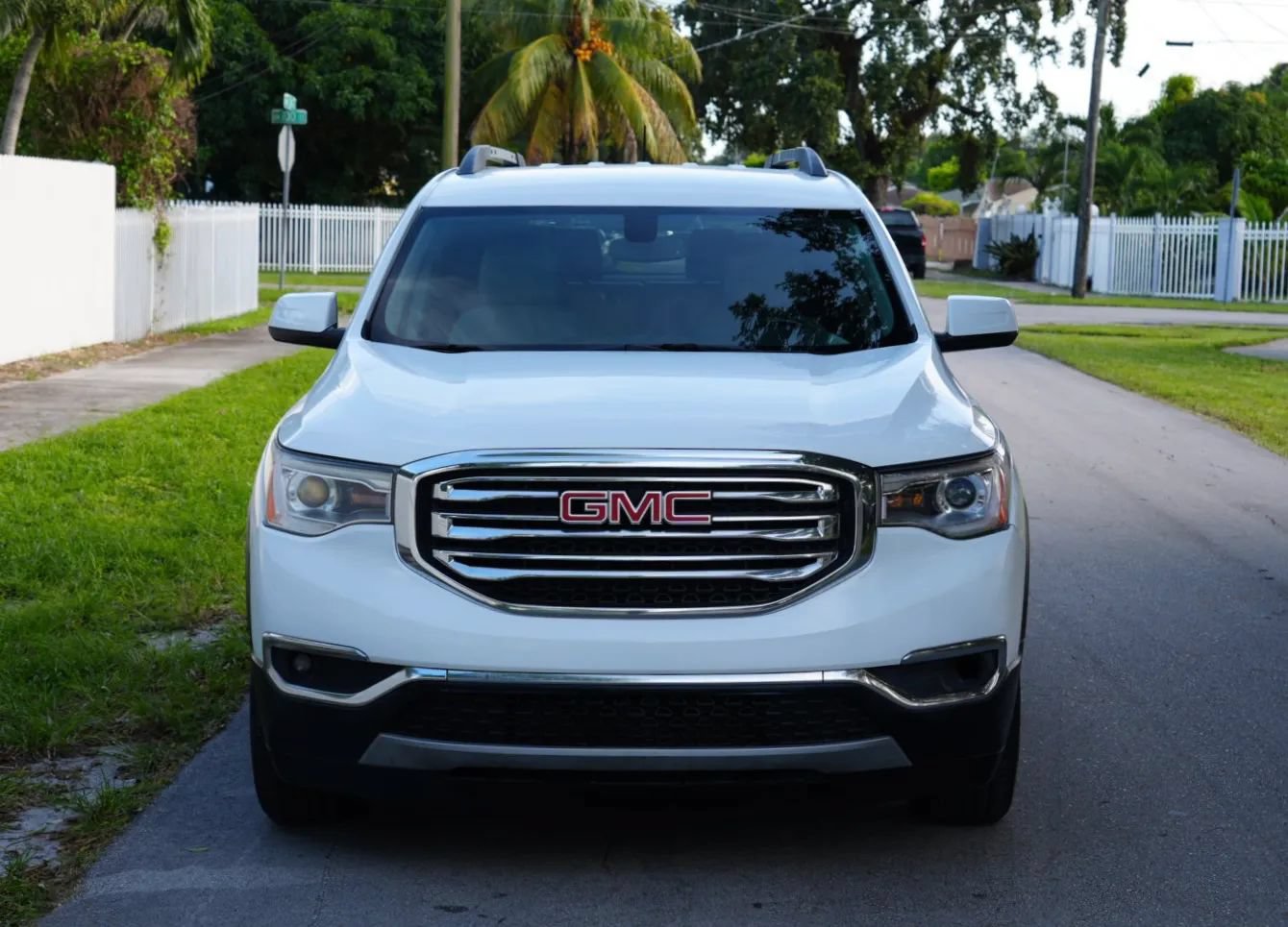 Used 2019 GMC Acadia SLT FWD image 5