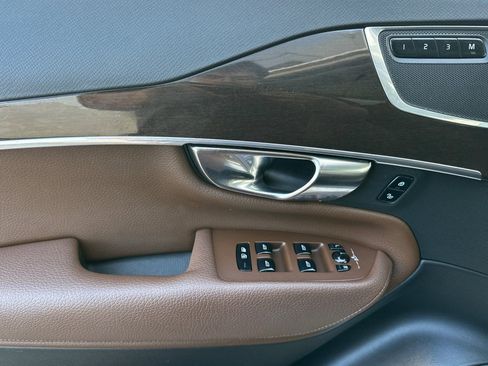 Used 2019 Volvo XC90 T6 Momentum w/ Advanced Package image 14