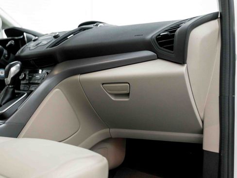 Used 2018 Ford C-MAX SE w/ Equipment Group 202A image 50