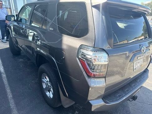 Used 2021 Toyota 4Runner SR5 Premium w/ Moonroof Package AWD/4WD image 10