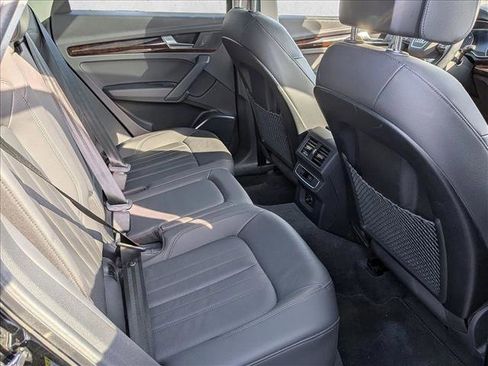 Used 2020 Audi Q5 2.0T Premium w/ Convenience Package image 11