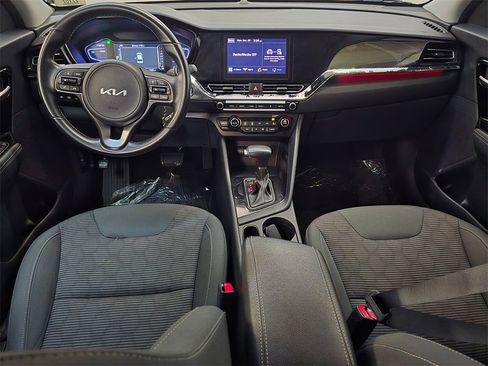 Used 2022 Kia Niro LXS w/ Digital Cluster Package image 18