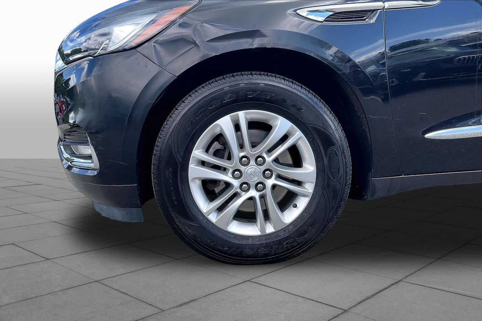 Used 2019 Buick Enclave Essence w/ Trailering Package, 5000 lbs. AWD/4WD image 10